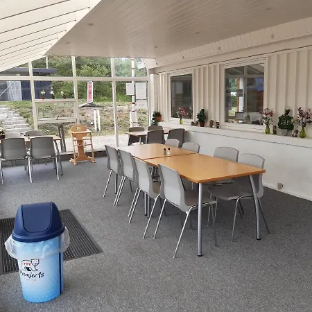 Camping Rejkjaer & *