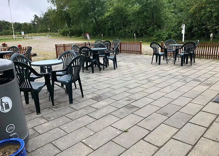 Rejkjaer & *